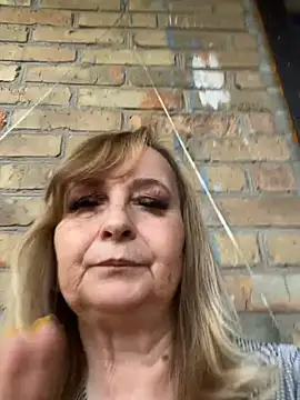Irina2909@xh's Live XXX Chat