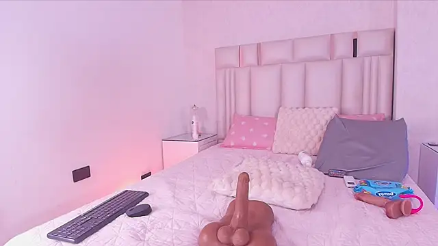 mia_velvett_ live XXX chat