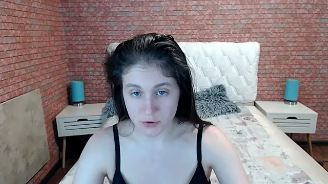 Holliy_Cooper XXX чат на живо