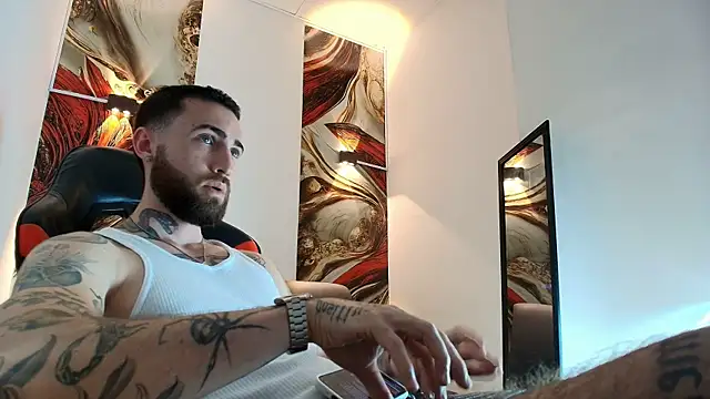 Luke_davis01 Adlı Modelin Canlı XXX Sohbeti