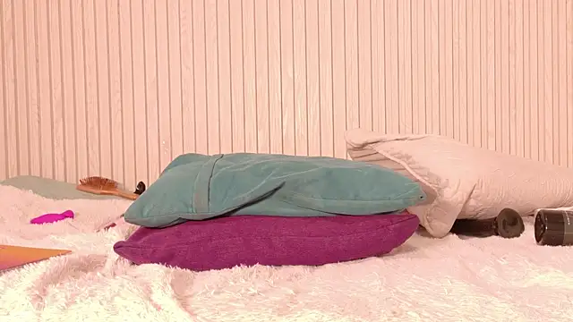 MiaJanss' Live XXX Chat