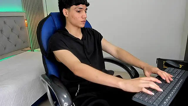 Chatroom XXX en direct de SamBlack_