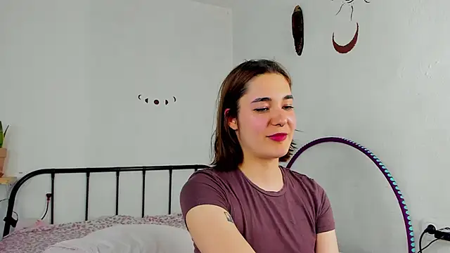 Chat +18 de LiyaFly ao vivo