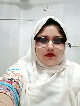 دردشة Nusrat-N الجنسية المباشرة