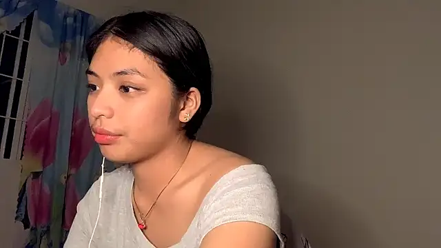 Chat XXX en directo de DorothaFranchini