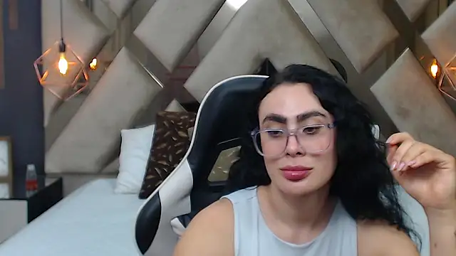 Chatroom XXX en direct de MartinaaFit