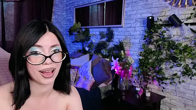 Velvet__Kiss Adlı Modelin Canlı XXX Sohbeti