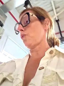 Chatroom XXX en direct de Susycachonda1