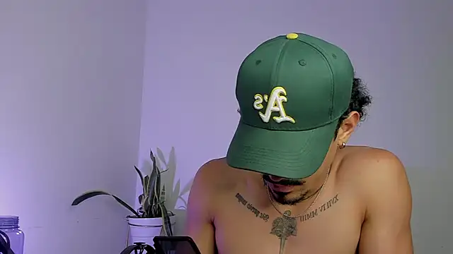 Lukeetaylor Live XXX-Chat