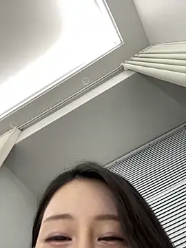 yiyi_3523 网络视讯表演
