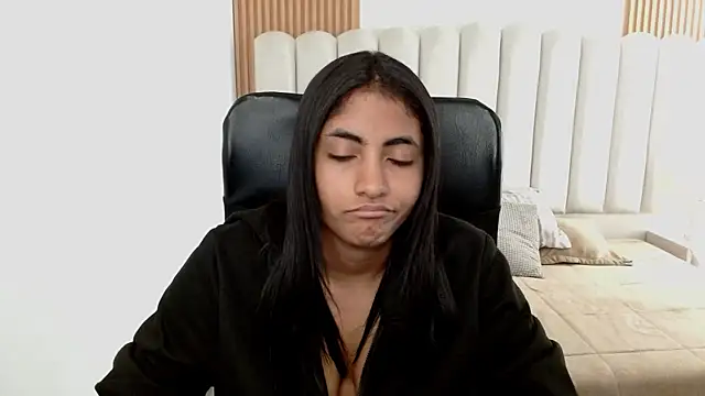 shaneelle Obrolan Langsung XXX