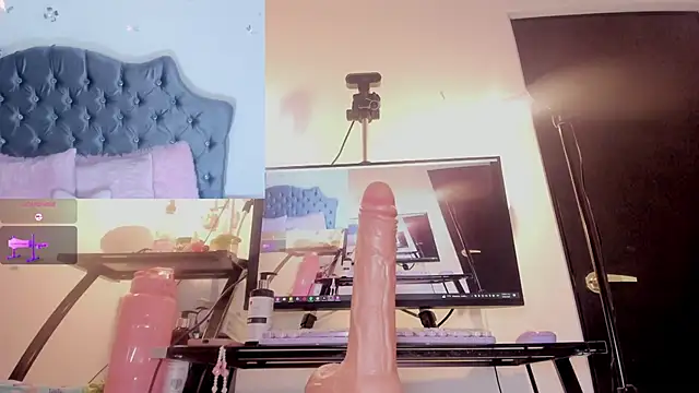 Chat XXX en directo de conny__curly