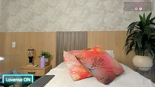 _SamantaGomez's Live XXX Chat