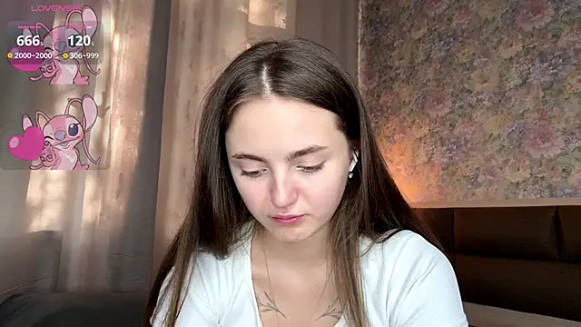 LoraDavi live XXX chat