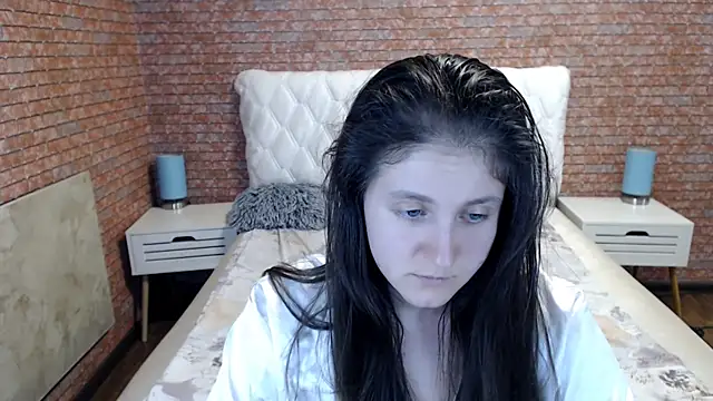 Holliy_Cooper Chat XXX in diretta