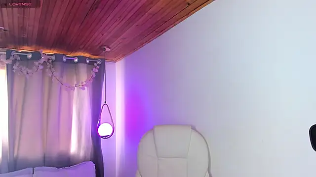 Irisbeel's Live XXX Chat