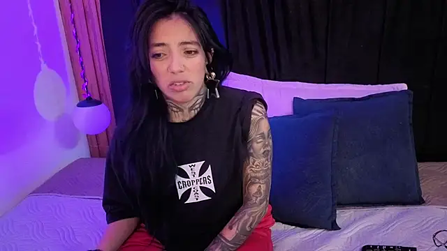 LiaMonroee_'s Live XXX Chat
