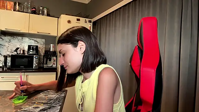 MichelleNicolee Live XXX-chat