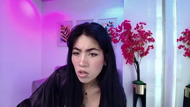 Rainy_doll Adlı Modelin Canlı XXX Sohbeti