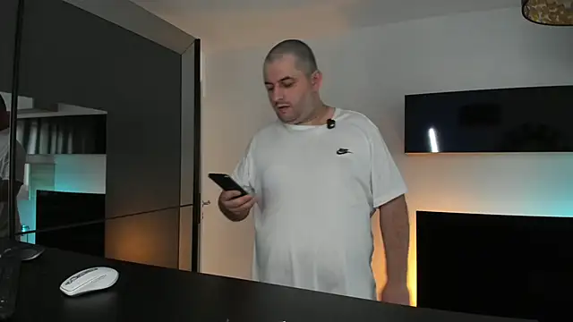 Chat +18 de DravenPeak ao vivo