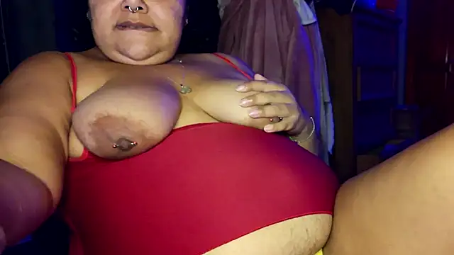 Chat XXX en directo de xlatinastar