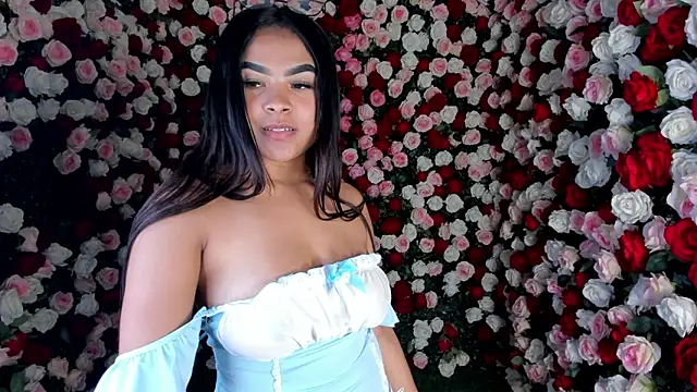 Mindy_Claker Chat XXX in diretta