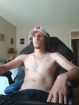 Czat XXX na żywo – latinosatiro94