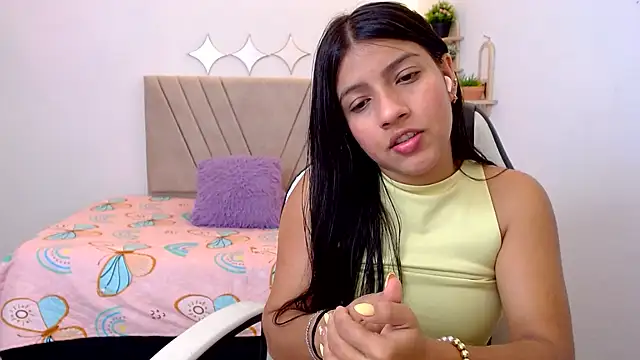 zara_cute Chat XXX live