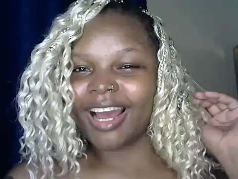 Spicequeen23 Adlı Modelin Canlı XXX Sohbeti