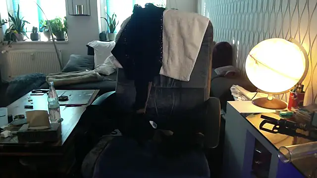 XXX chat uživo modela tomz0819