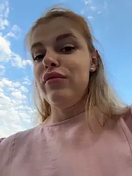 Živý XXX chat HarrietDart