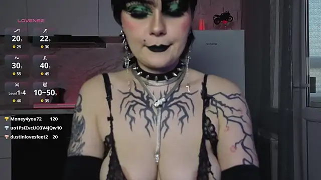Chat +18 de IntrigueYourDay ao vivo