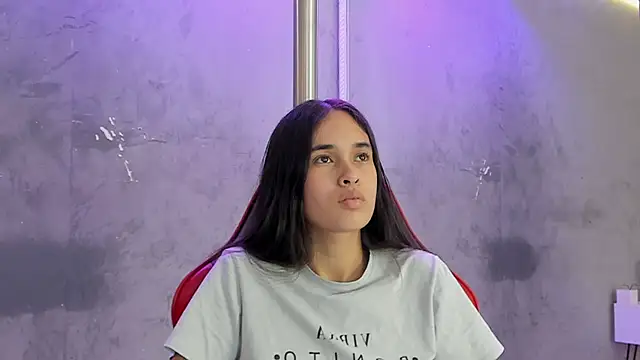 Chat XXX en directo de alice__susan