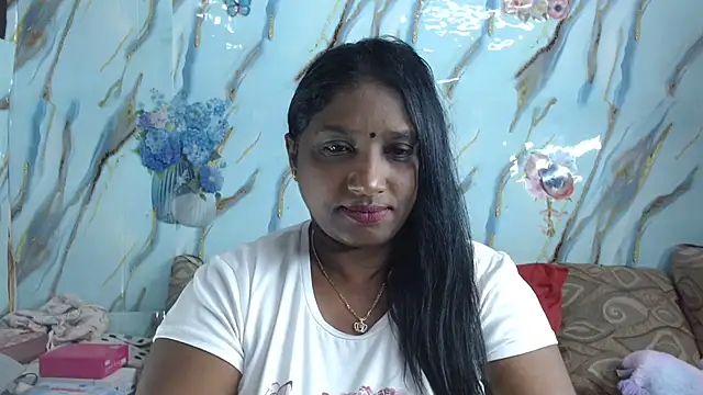Indian_tracy Live XXX-Chat