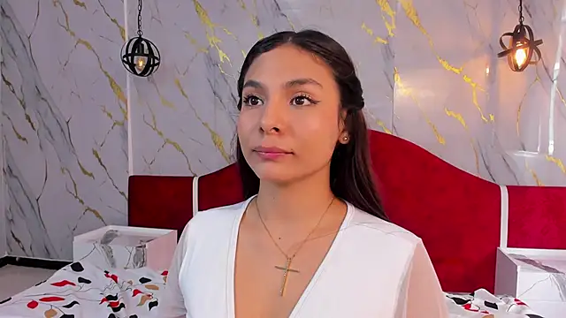 amira_cute2 Adlı Modelin Canlı XXX Sohbeti