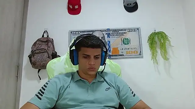 دردشة boss_of_cash الجنسية المباشرة