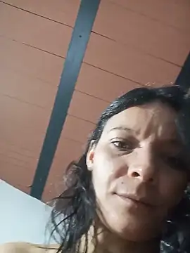 LunaArias Adlı Modelin Canlı XXX Sohbeti