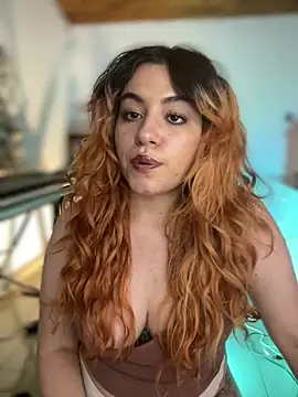 NikkiNix Chat XXX in diretta