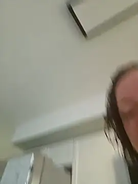 julimonroe Adlı Modelin Canlı XXX Sohbeti