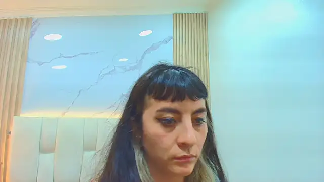 Czat XXX na żywo – Naughty_Kittenm
