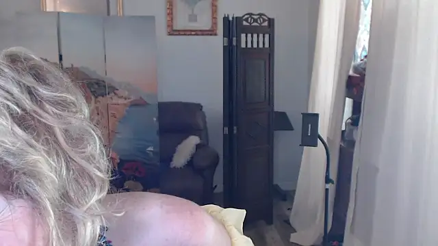 Chat +18 de SindeeDix ao vivo