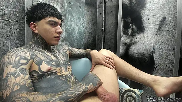 Chat XXX Live Gury_tattoo