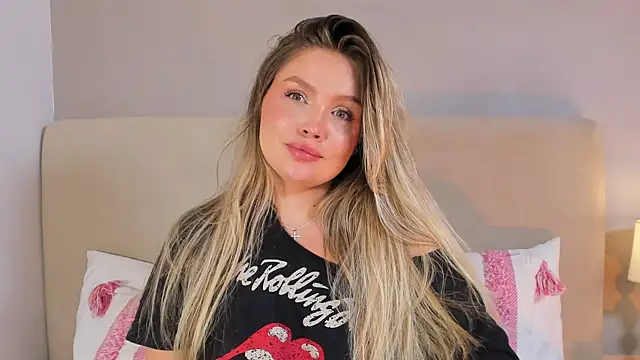 GaiaBaker's Live XXX Chat