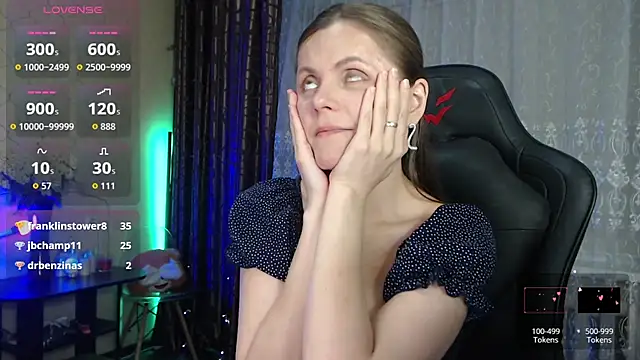 JessieOMays' Live XXX Chat