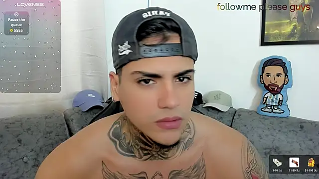 sweetlatinoboy Chat XXX in diretta