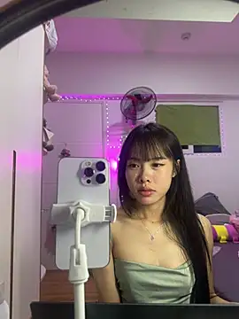 Lov3lily's Live XXX Chat
