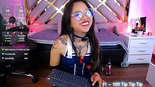 Moon_Water__ Adlı Modelin Canlı XXX Sohbeti