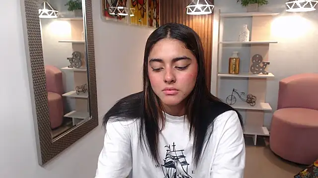 _Lucy_Grey_n Live XXX chat