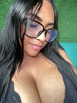 MaverickGray's Live XXX Chat