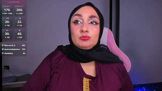Chatroom XXX en direct de HijabiMilff